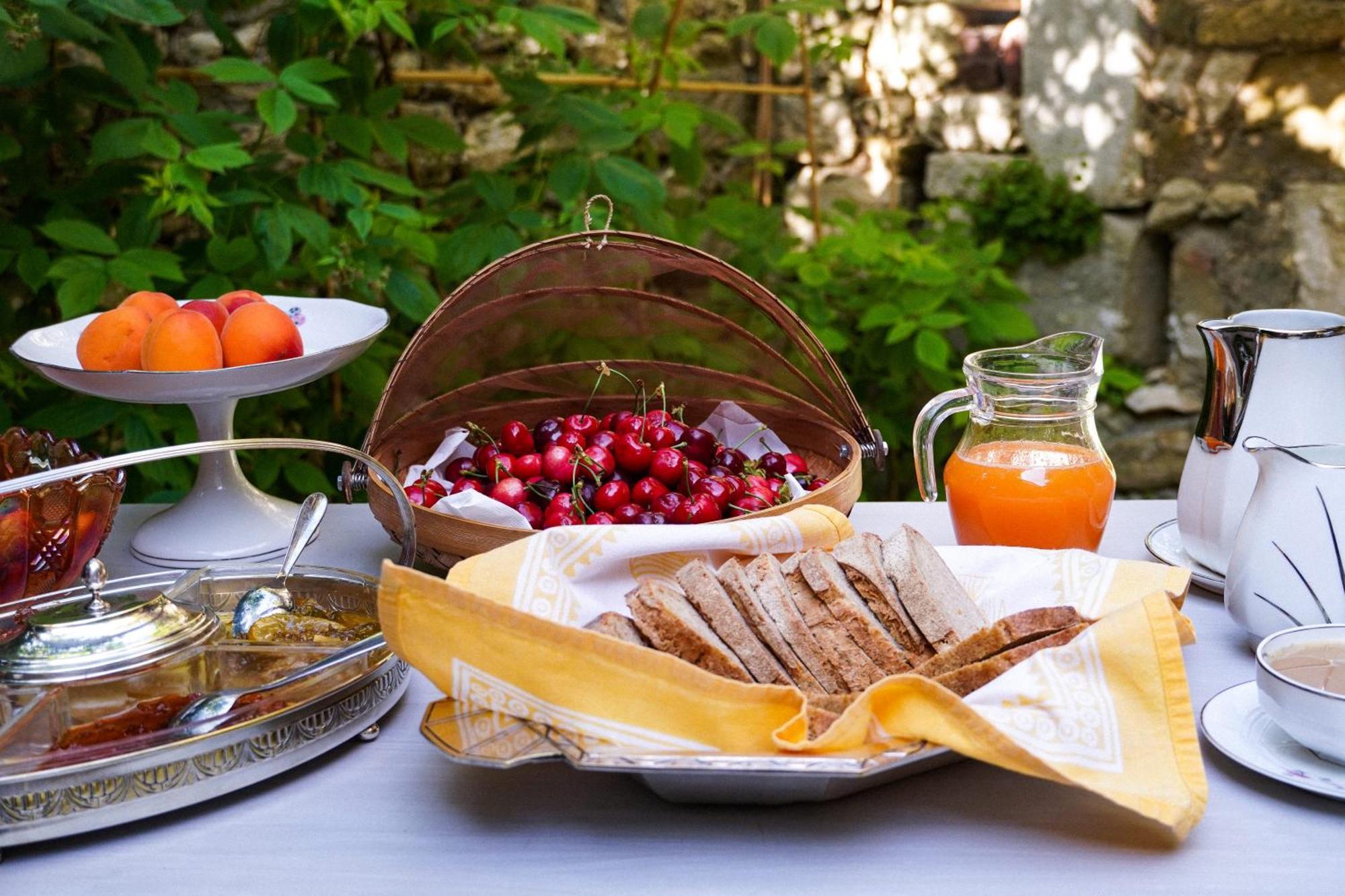 Bed and Breakfast La Buissonniere Oppède Zewnętrze zdjęcie